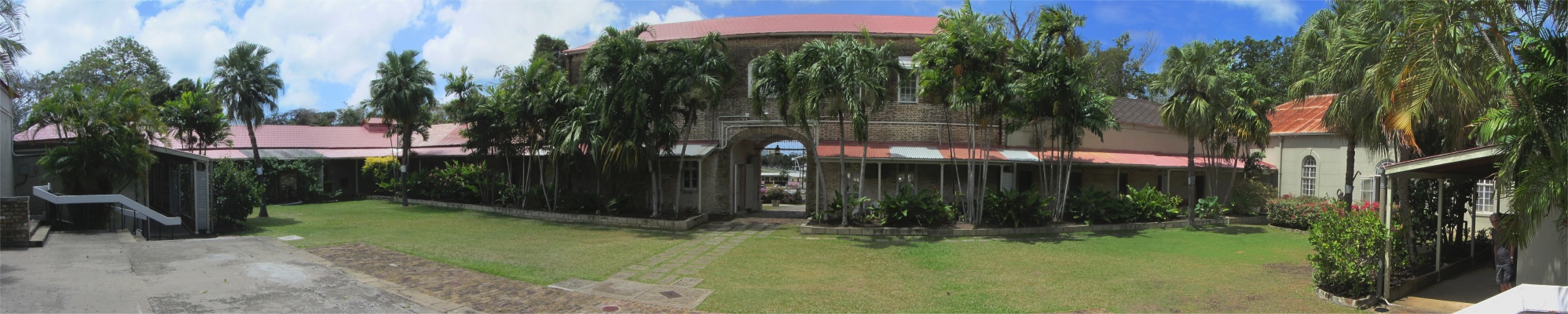 barbados_museum_courtyard
