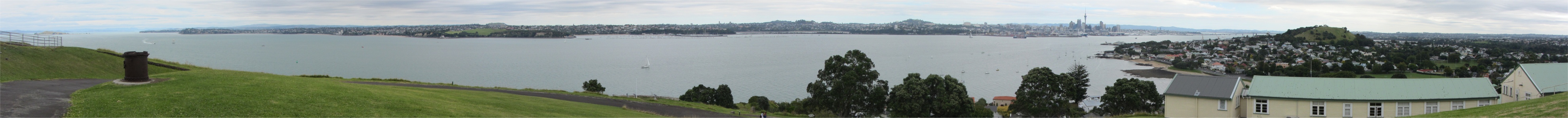 looking_across_torpedo_bay_from_north_head