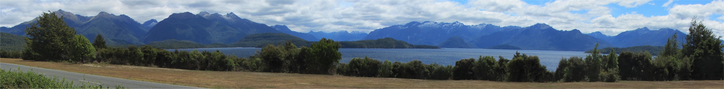 lake_manapouri