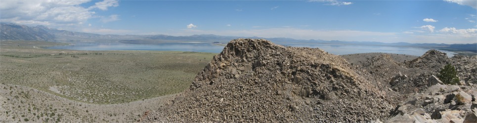 panorama_of_mono_lake_from_panum_crater