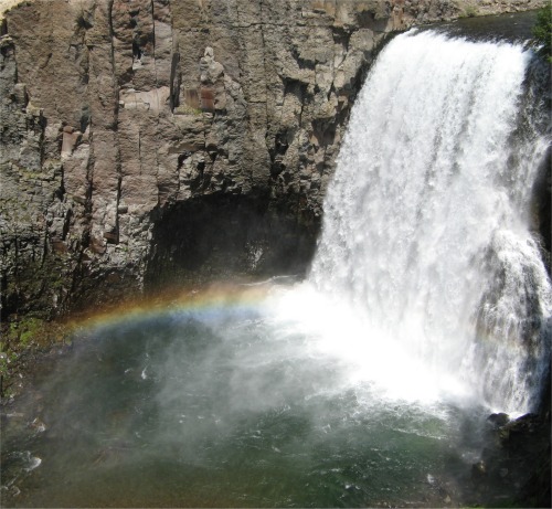 rainbow_falls