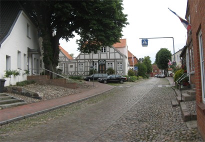 heiligenhafen_cobbled_hill
