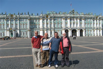 crew_in_palace_square