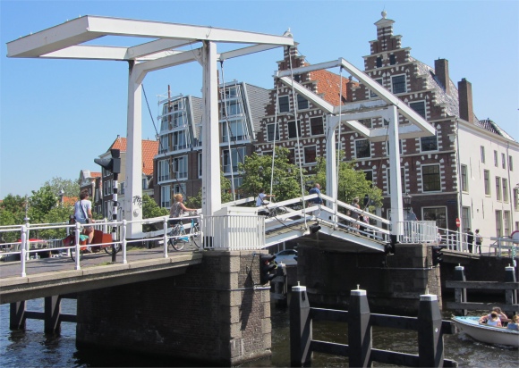 gravestenenbrug