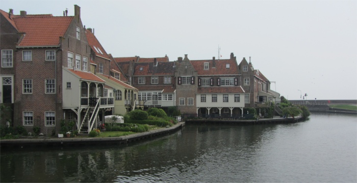 waterways_around_drommedaris