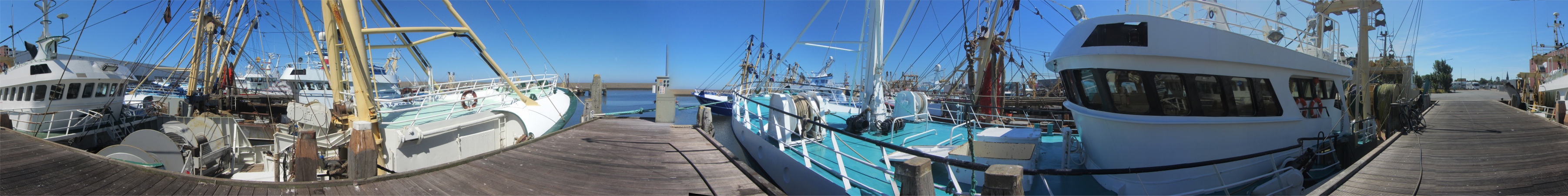 fishing_harbour_harlingen