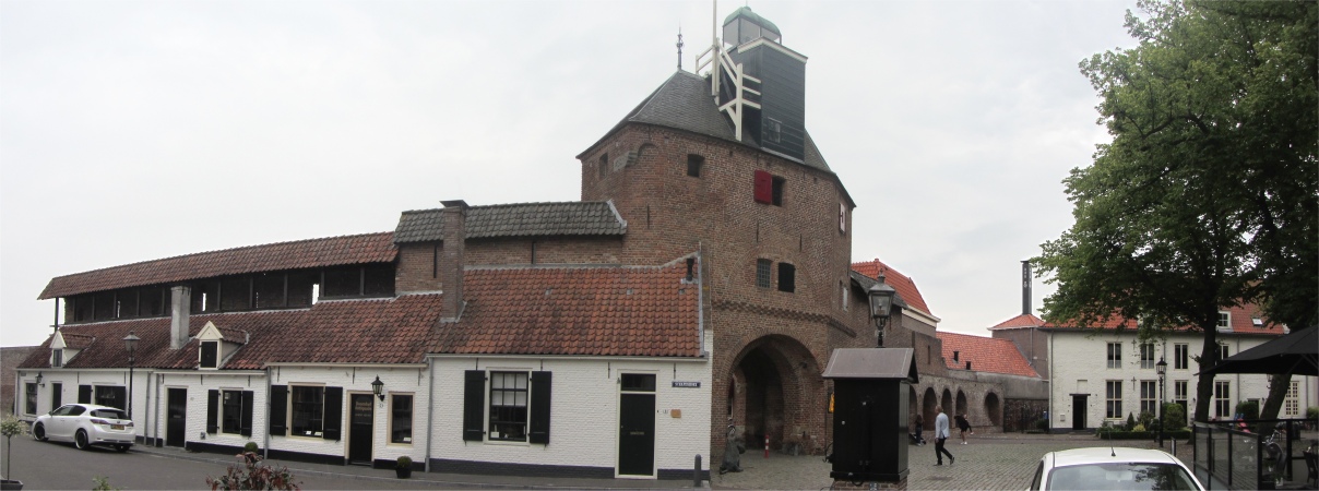 inside_the_vischpoort