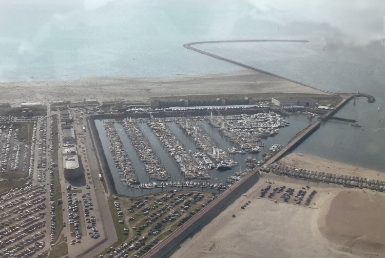 ijmuiden_from_air
