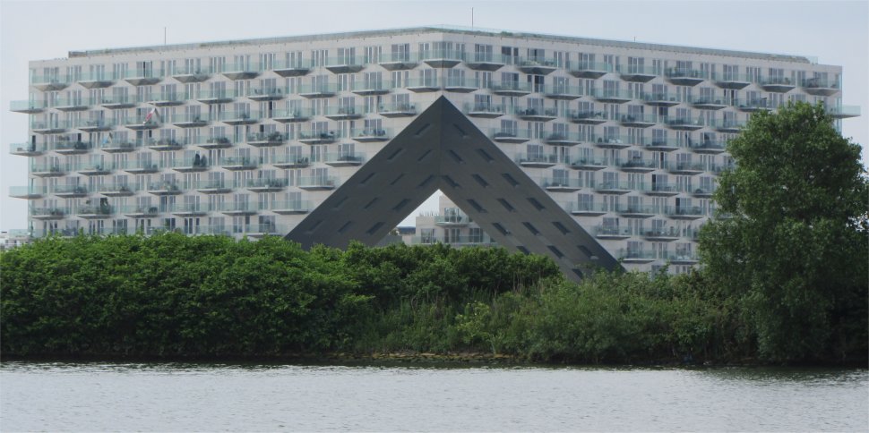 intriguing_architecture