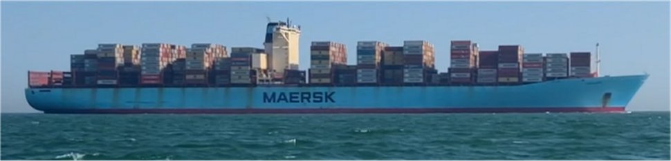 maersk_ship_off_felixstowe