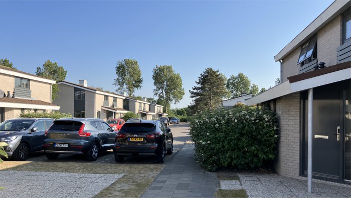 identical_holiday_homes