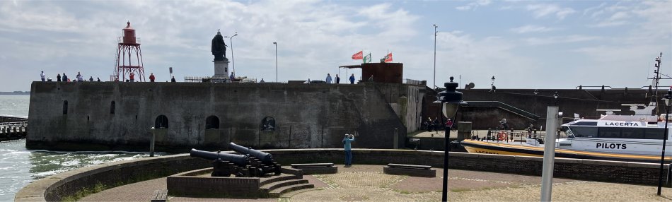 pilot_basin_and_keizersbolwerk