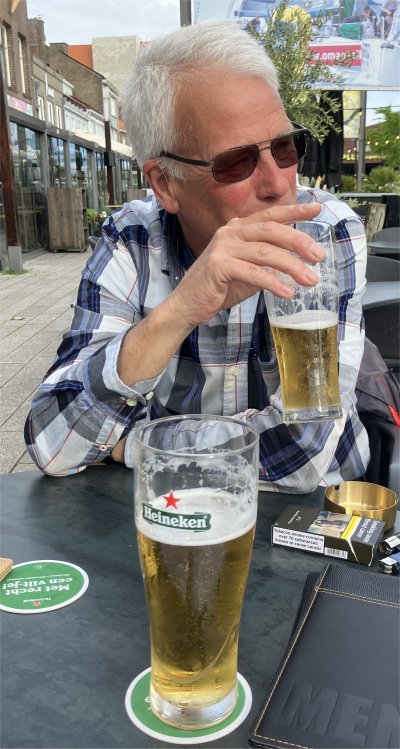 rex_sampling_the_nectar